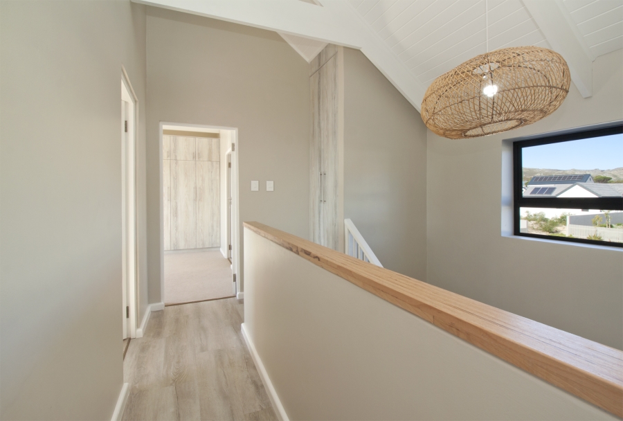 4 Bedroom Property for Sale in Kommetjie Western Cape